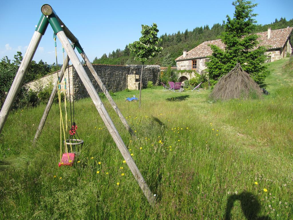 Le Petit Rias Gite Soleil Saint Maurice en Chalencon Екстериор снимка
